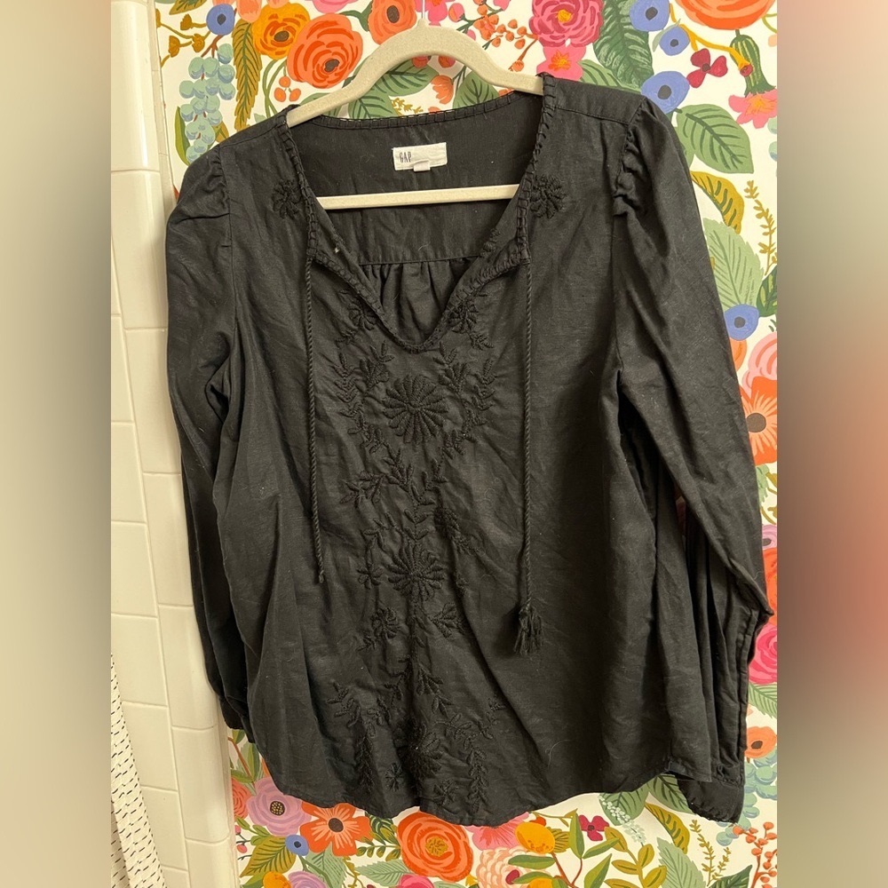 GAP Embroidered Tie-Front Top